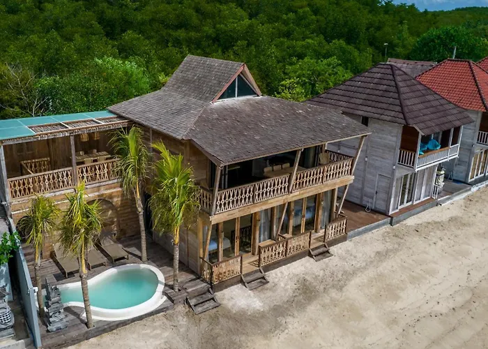 Villa Sunset Wood By Alfred In Bali Nusa Lembongan (Bali)