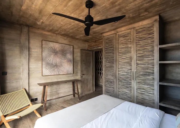 Sunset Wood By Alfred In Bali Villa
