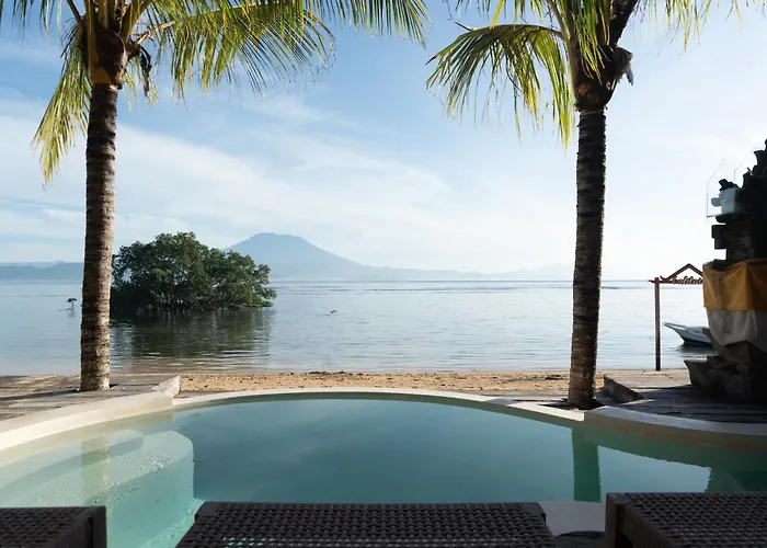 Sunset Wood By Alfred In Bali Villa Nusa Lembongan (Bali)