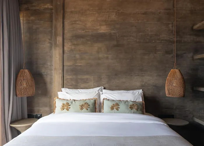 Sunset Wood By Alfred In Bali Villa Nusa Lembongan (Bali)